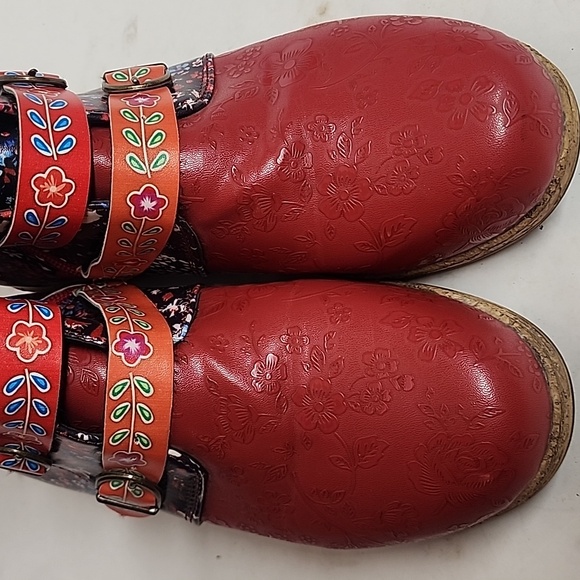 Faux Leather Floral Red Bohemian Hippie Side Zip 4 Strap Gardencore Boots Size9 - Picture 3 of 12
